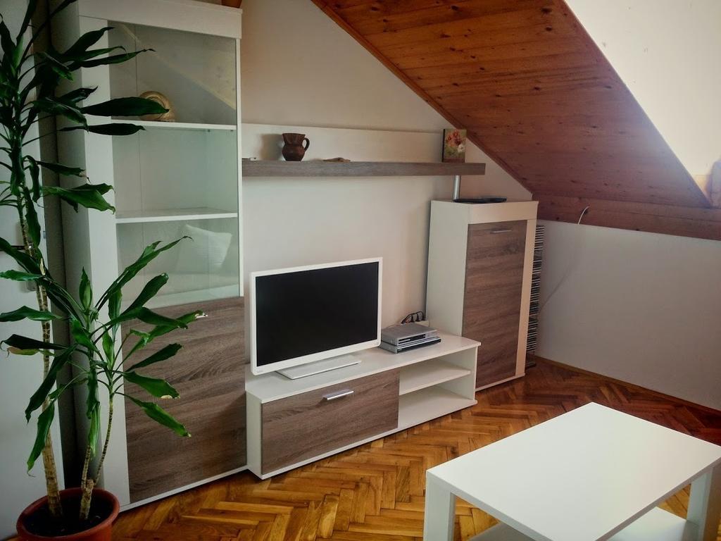 Apartment Marietta Tribalj Pokoj fotografie